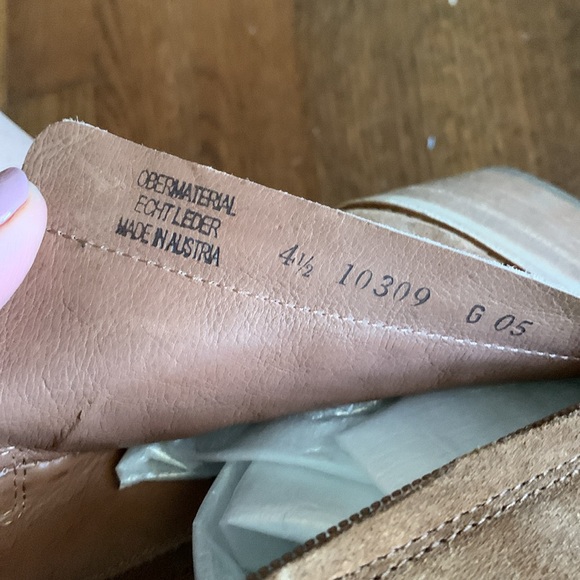 New Paul Green Sante Zip Booties in Toffee Suede - Picture 10 of 11